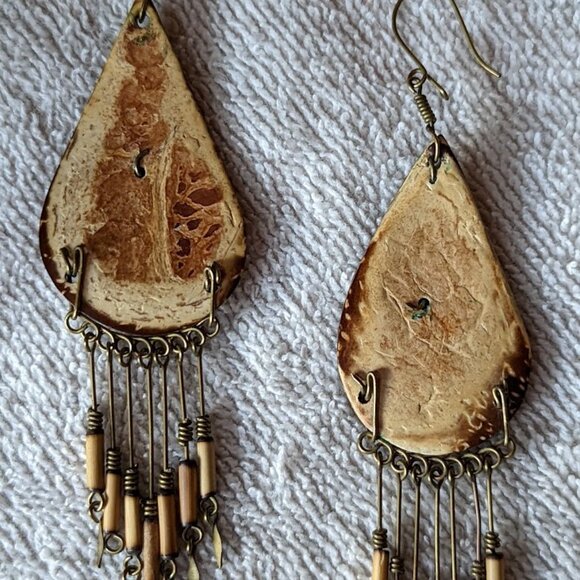 Vintage Teardrop-Shaped Earrings for Pierced Ears c 1970s/1980s - Picture 2 of 6